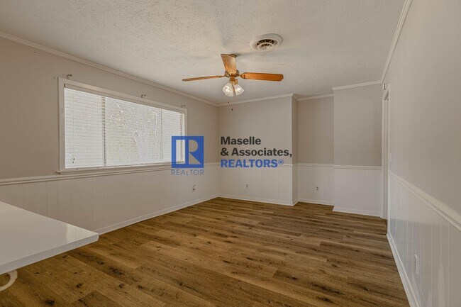 Building Photo - 3 Bed/2 Bath Home In Huntington Park