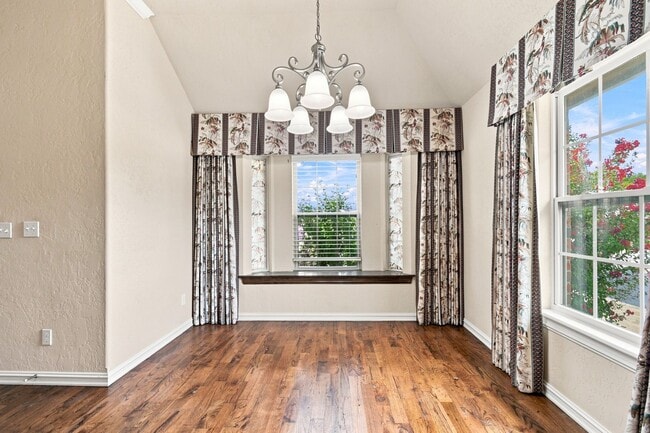 Building Photo - 10724 Masters Cir
