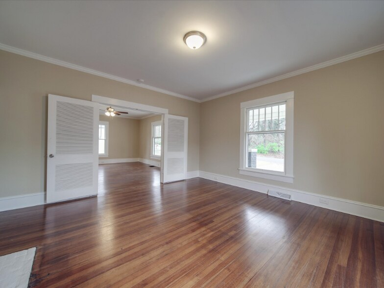 Building Photo - 1612 N Lee St