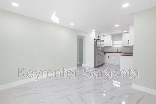 Building Photo - 130 Virginia Ct