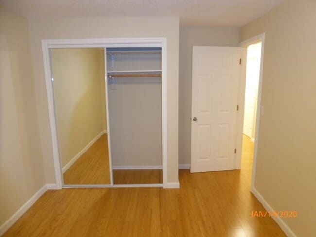Building Photo - Charming 4 Bed 2 Bath Rambler in Sought Af...