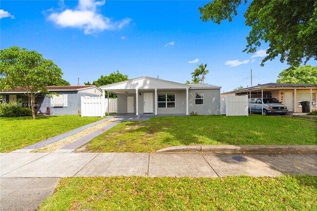 Building Photo - 301 NW 53rd Ct