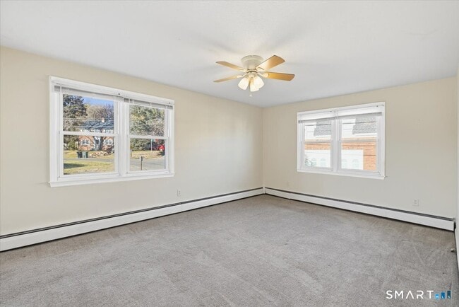 Building Photo - 194 Cherry St