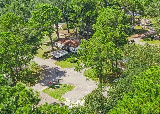 Building Photo - 304 Deer Run Dr