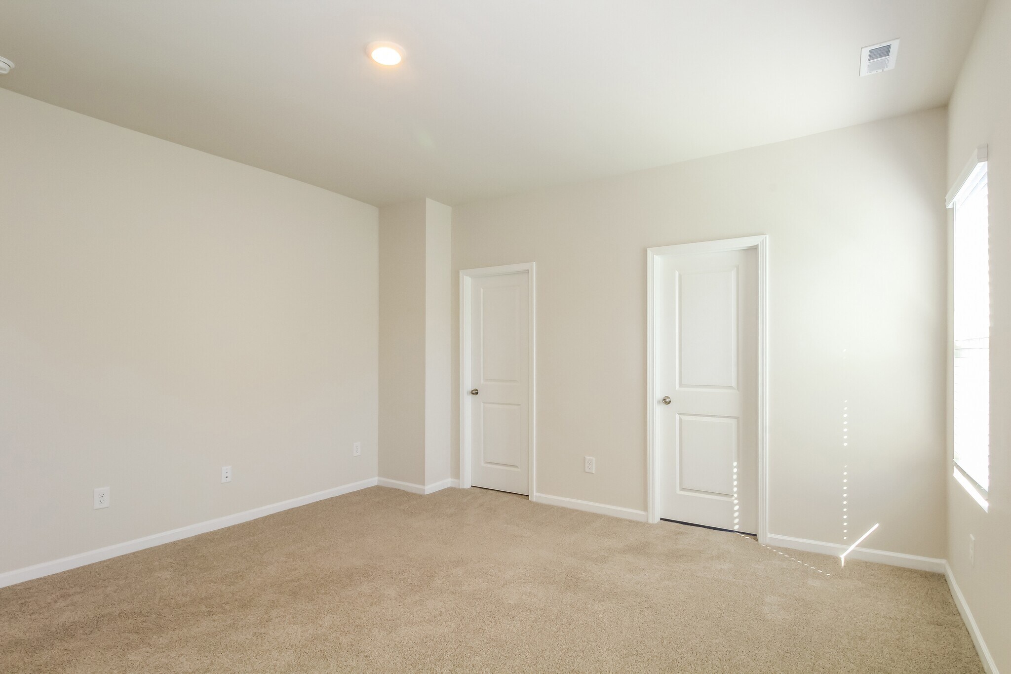 Building Photo - 1532 Corbett St