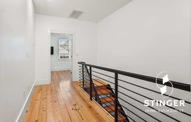 Building Photo - 3 Market-2