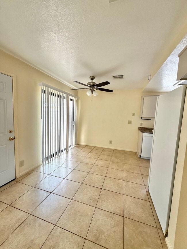 Building Photo - 71768 Buena Vista Dr