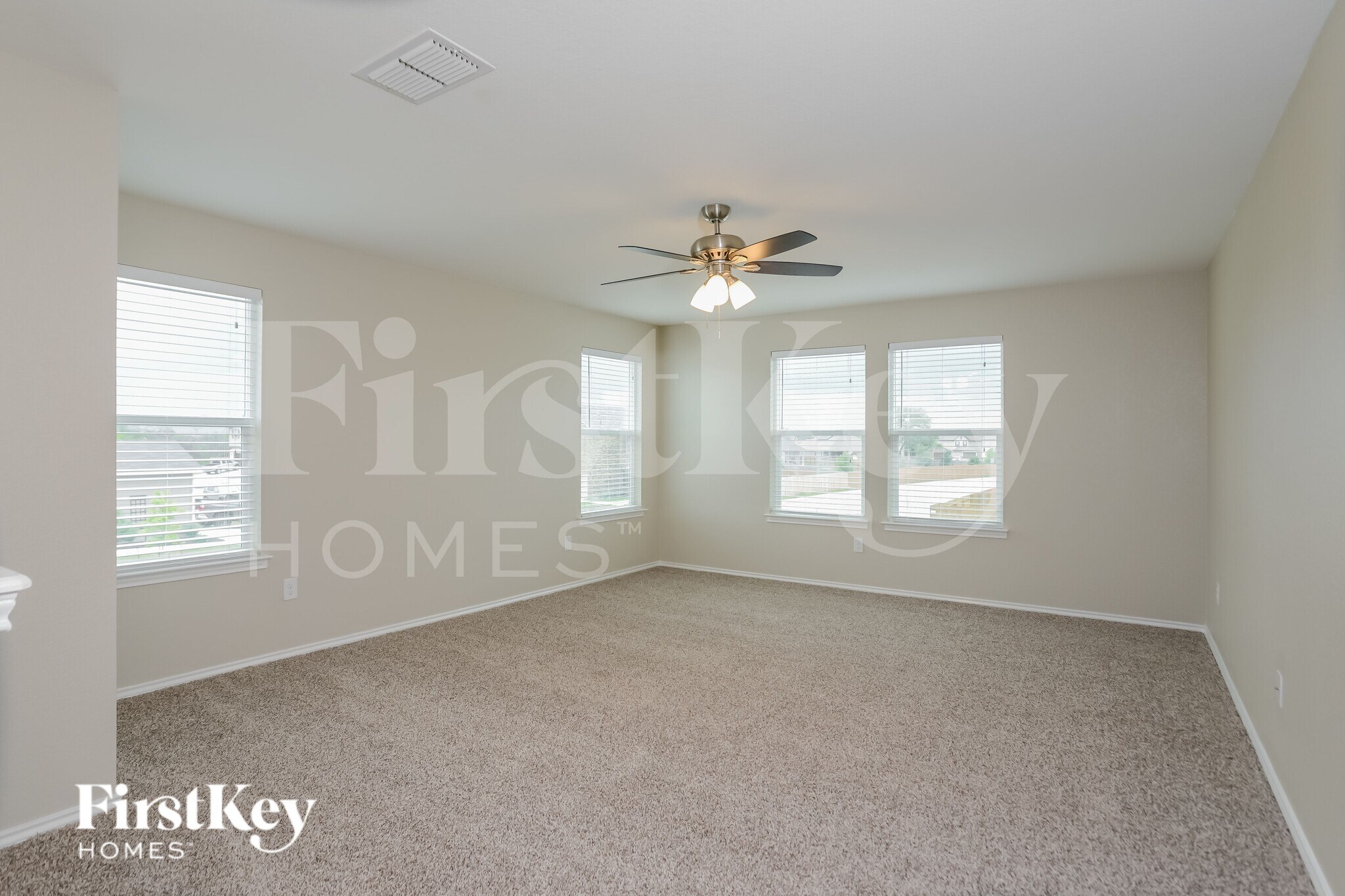 Building Photo - 15302 Cascade Point