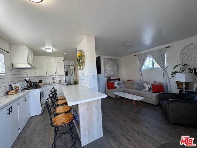 Primary Photo - 11617 Washington Pl