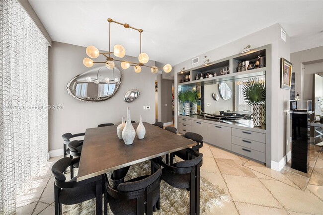 Building Photo - 5801 Collins Ave