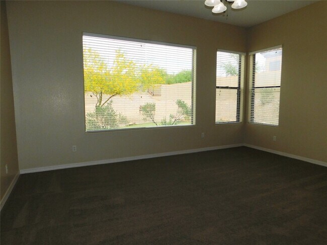 Building Photo - 2867 Fort Silver Dr