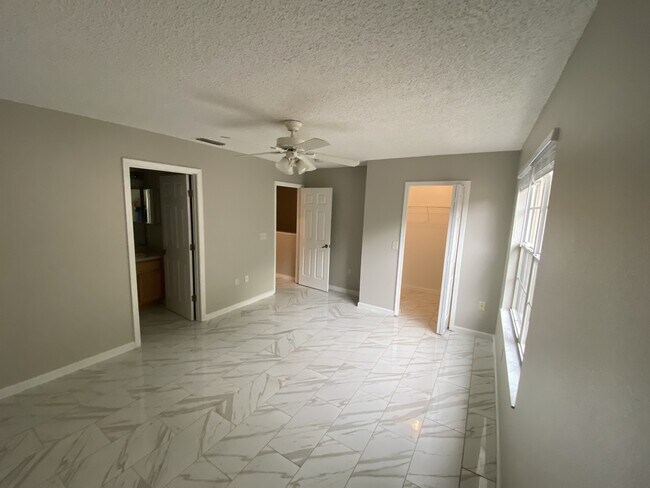 Building Photo - 2716 Clinton Heights Ct