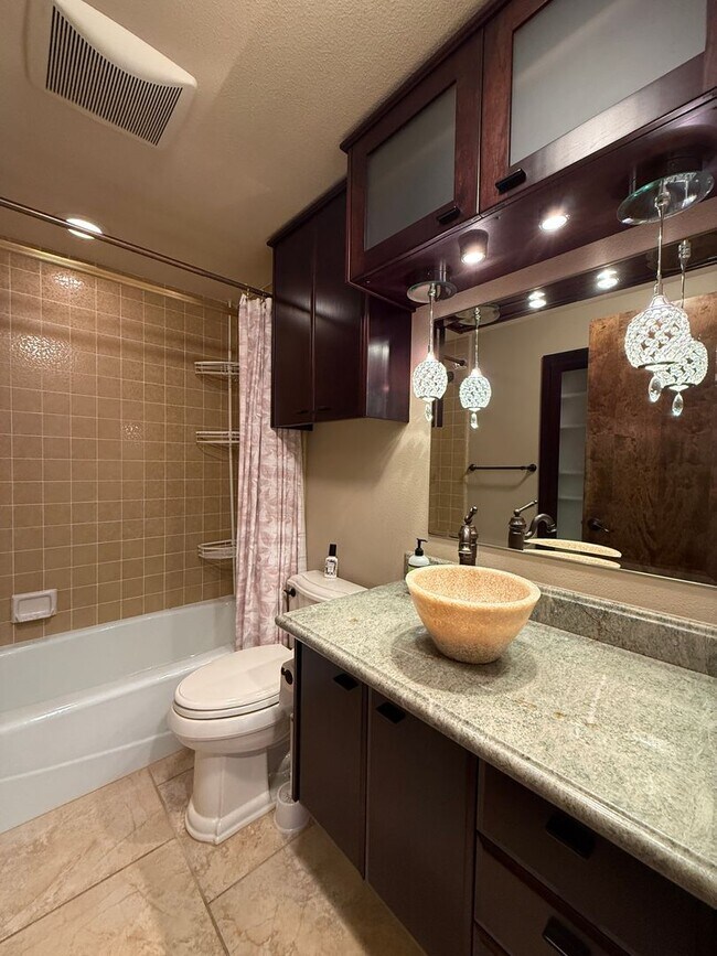 Building Photo - Beautiful Single Story Foxenwood Townhome in Orcutt with Easy Access to VSFB