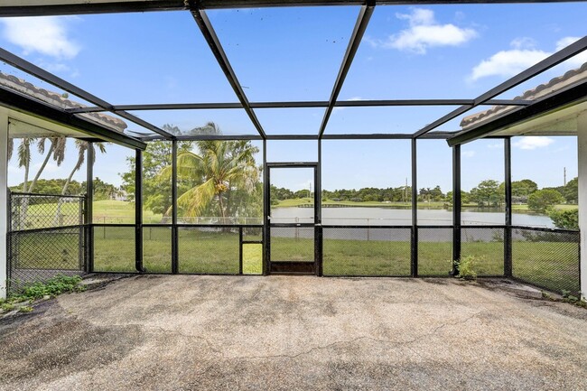 Building Photo - 3630 N 55th Ave