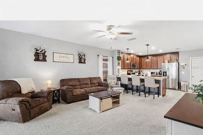 Building Photo - 9760 Kinmore Dr