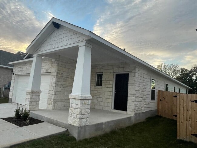 Building Photo - 66 Bent Trl Ln