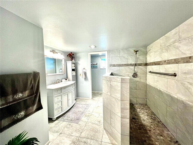 Building Photo - 1610 Islamorada Blvd