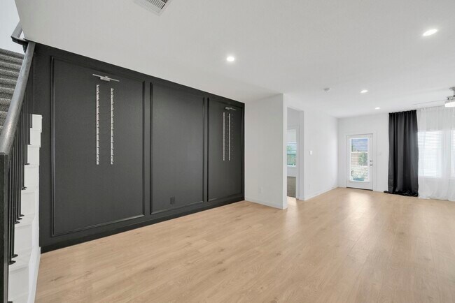 Building Photo - 31855 Hallington Hl Ln