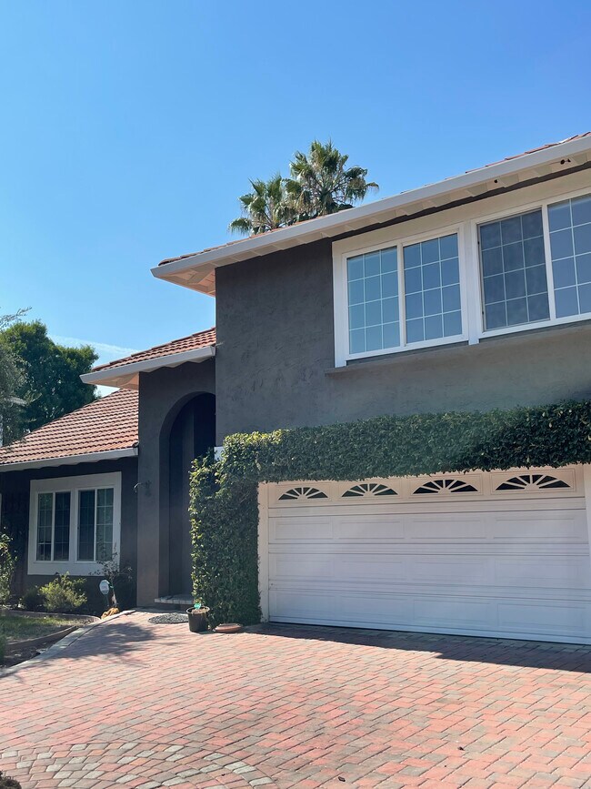 Building Photo - 3217 Veracruz Dr