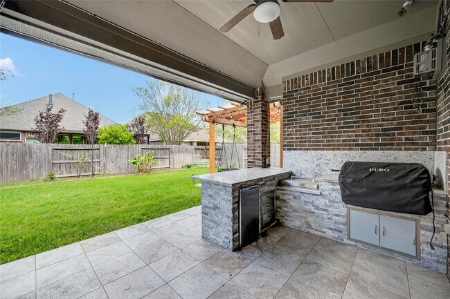 Building Photo - 19830 Hamlet Shadow Ln