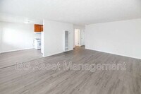 Building Photo - 412 San Marco St