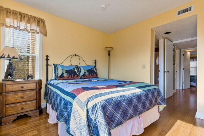 Building Photo - 3710 Weber Rd