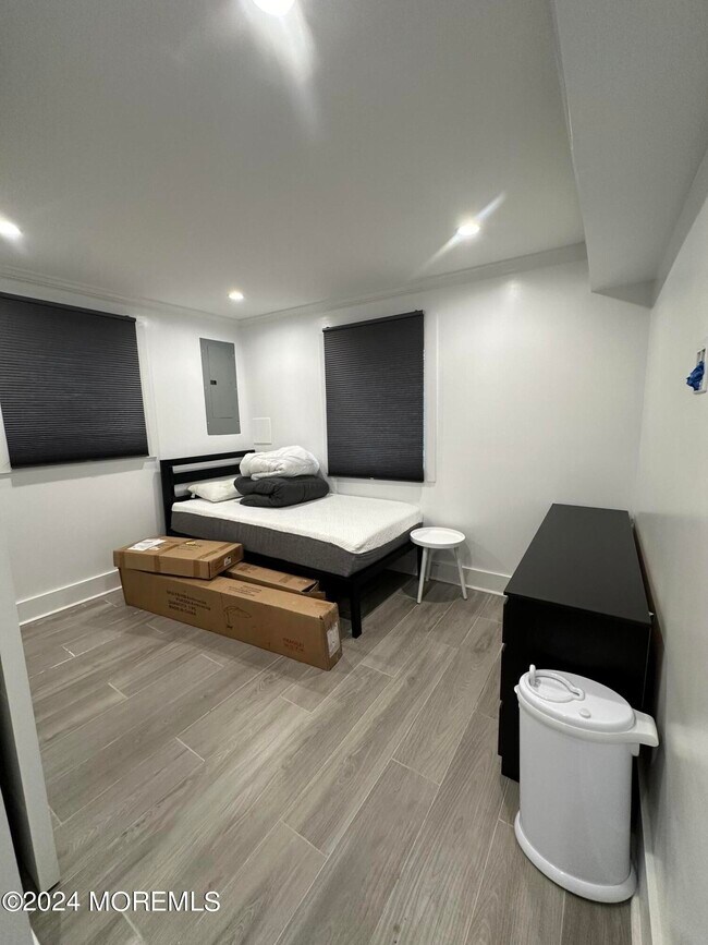 Building Photo - 46 Hilltop Rd