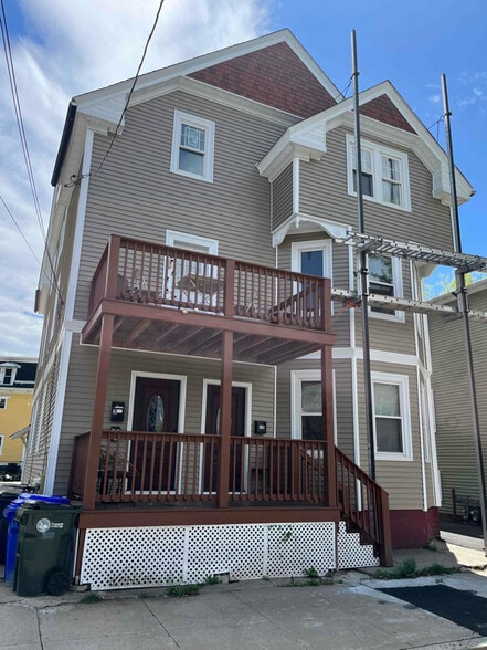 Building Photo - 246 Federal St