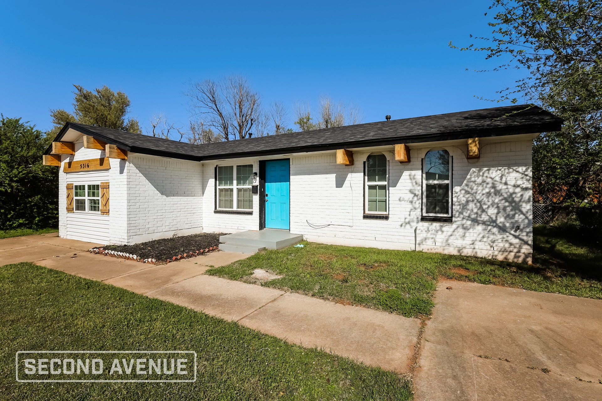 Building Photo - 5316 S Bodine Dr