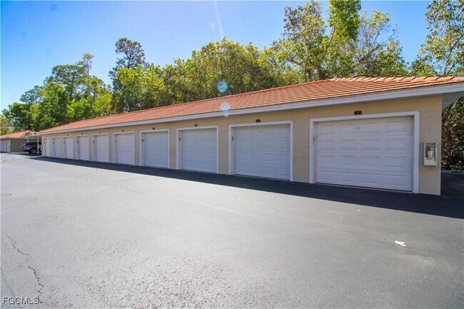 Building Photo - 4450 Botanical Pl Cir