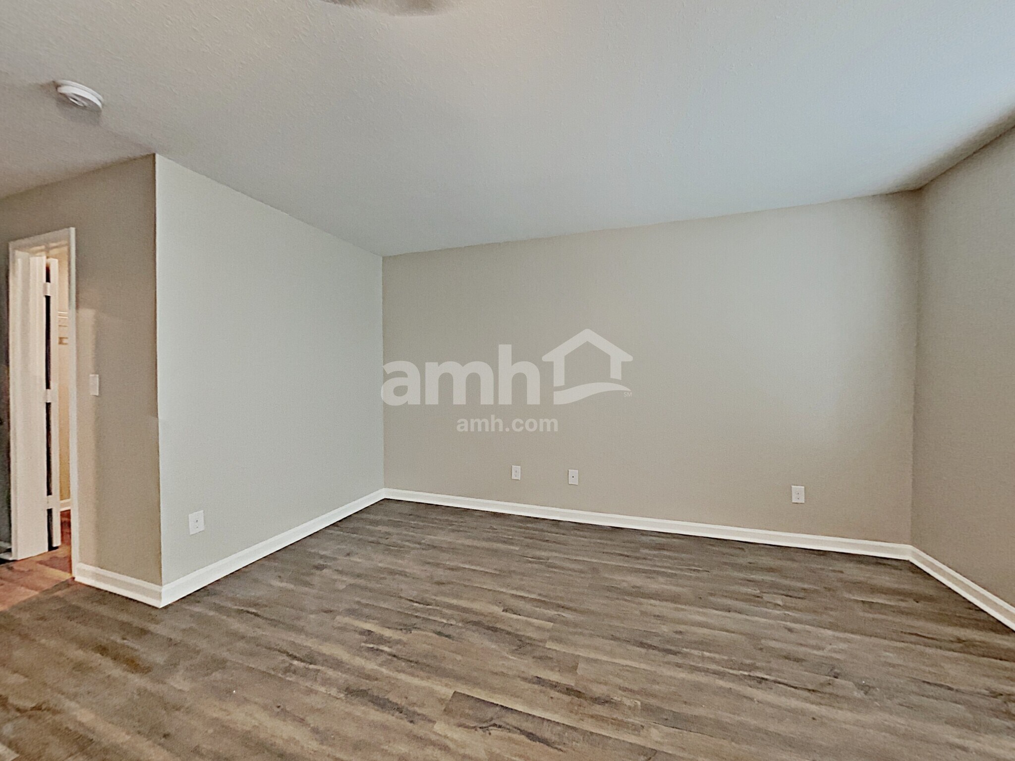 Building Photo - 4935 Bridle Path