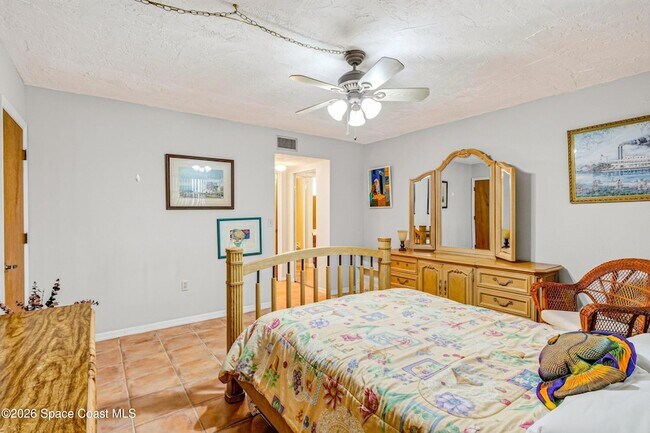 Building Photo - 403 Jimmy Buffett Mem Hwy