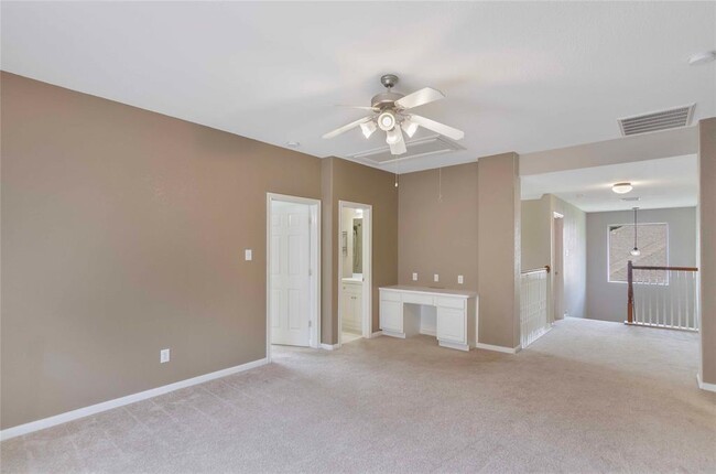 Building Photo - 6 Colewood Ct