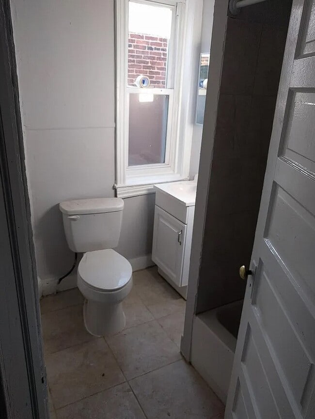 Building Photo - 1434 N Felton St