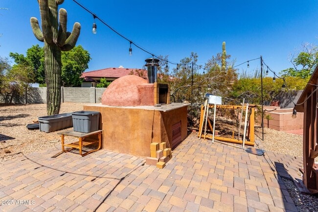 Building Photo - 15604 E Mustang Dr