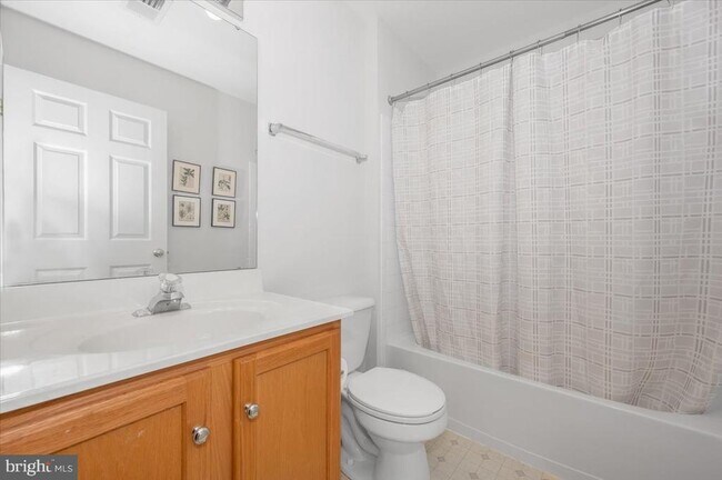 Building Photo - 18921 Fountain Hills Dr