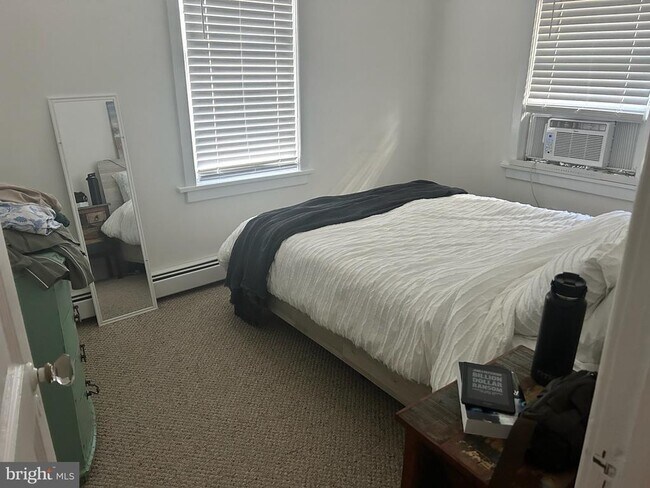 Building Photo - 12 N Swarthmore Ave