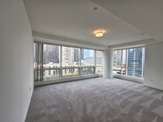 Building Photo - 415 E North Water St