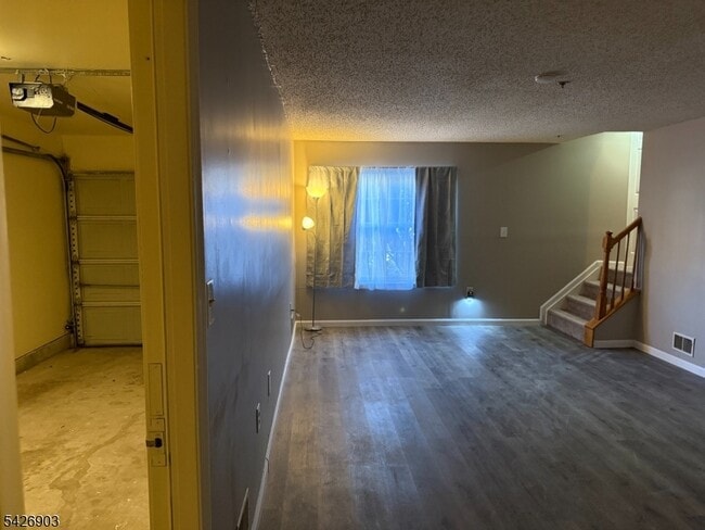 Building Photo - 31 Marrow St