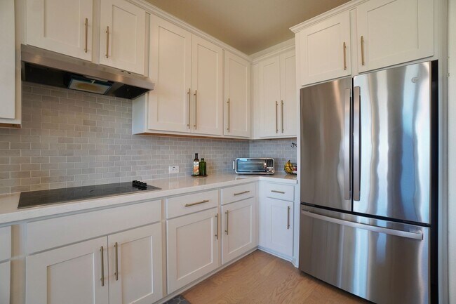 Building Photo - 208 Monteforte Rd