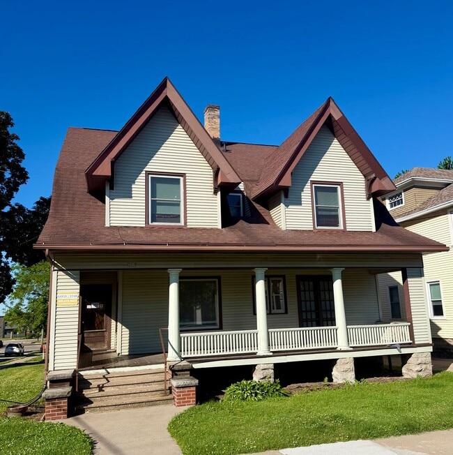 Building Photo - 501 High Ave