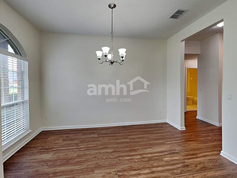 Building Photo - 245 Carolina Jasmine Ln