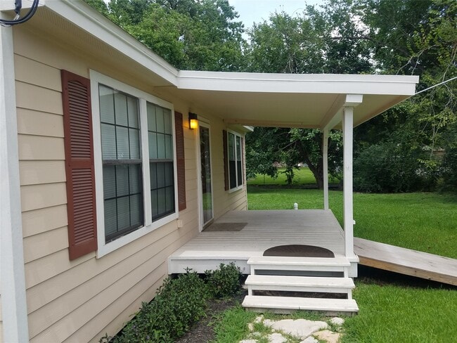 Building Photo - 12933 Barcus Ln