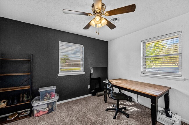 Building Photo - 140 SW 69th St