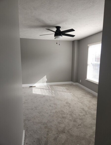 Building Photo - 2005 Franklin St