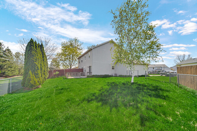 Building Photo - 417 Richmond Ct
