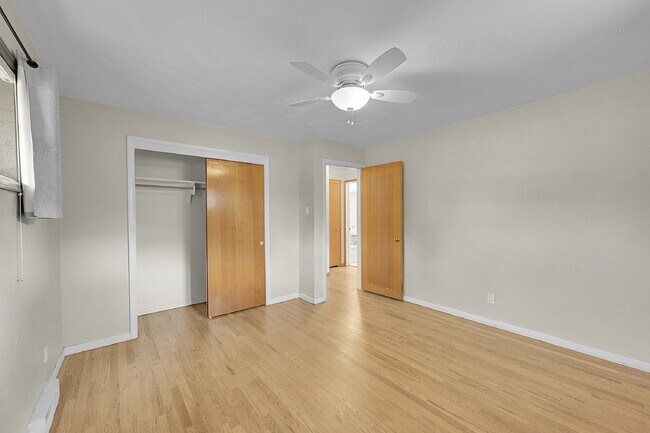 Building Photo - $3,095.00 - HALF OFF First Months' Rent - 3 Bedrooms, 2 Bathrooms Single Family Home in Arvada wi...