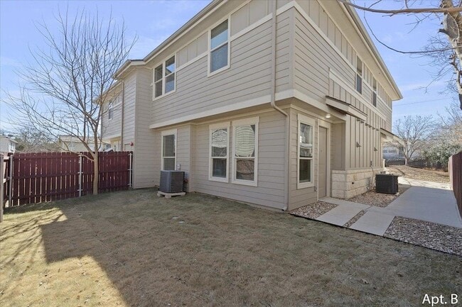 Building Photo - 2225 Katy Ln