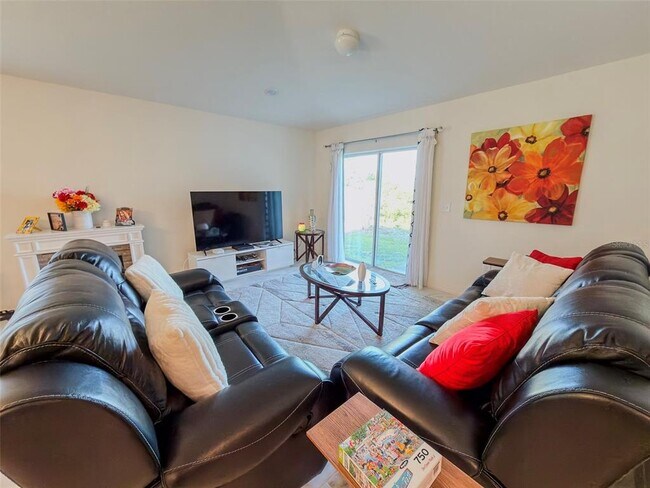 Building Photo - 334 Preserve Pointe Blvd