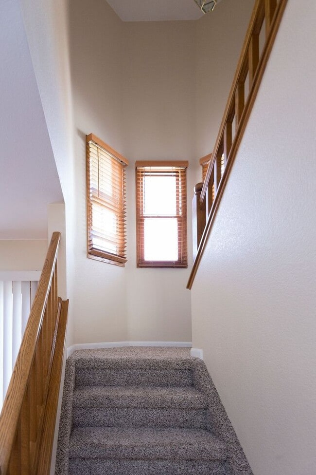 Building Photo - Home backing to foothills